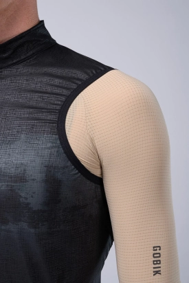 GILET PLUS 2.0 MAN BLACKCURRANT GOBIK