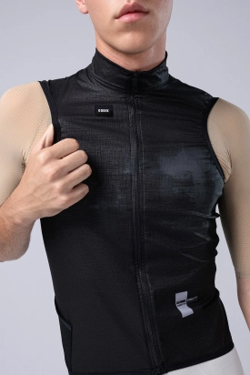 GILET PLUS 2.0 MAN BLACKCURRANT GOBIK