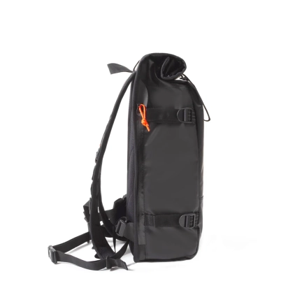 BACKPACK ROLLTOP 22L BLACK RESTRAP