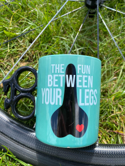 MUG FUN BETWEEN LEGS BOXER